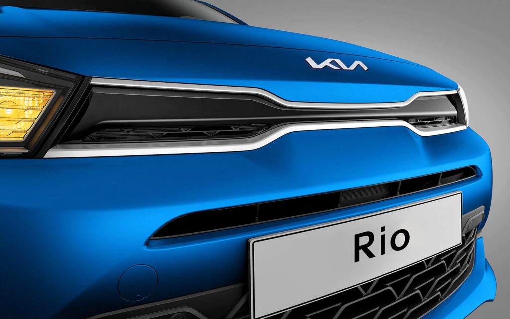 Kia Rio Hatchback 2023 en México color azul vista de arriba con