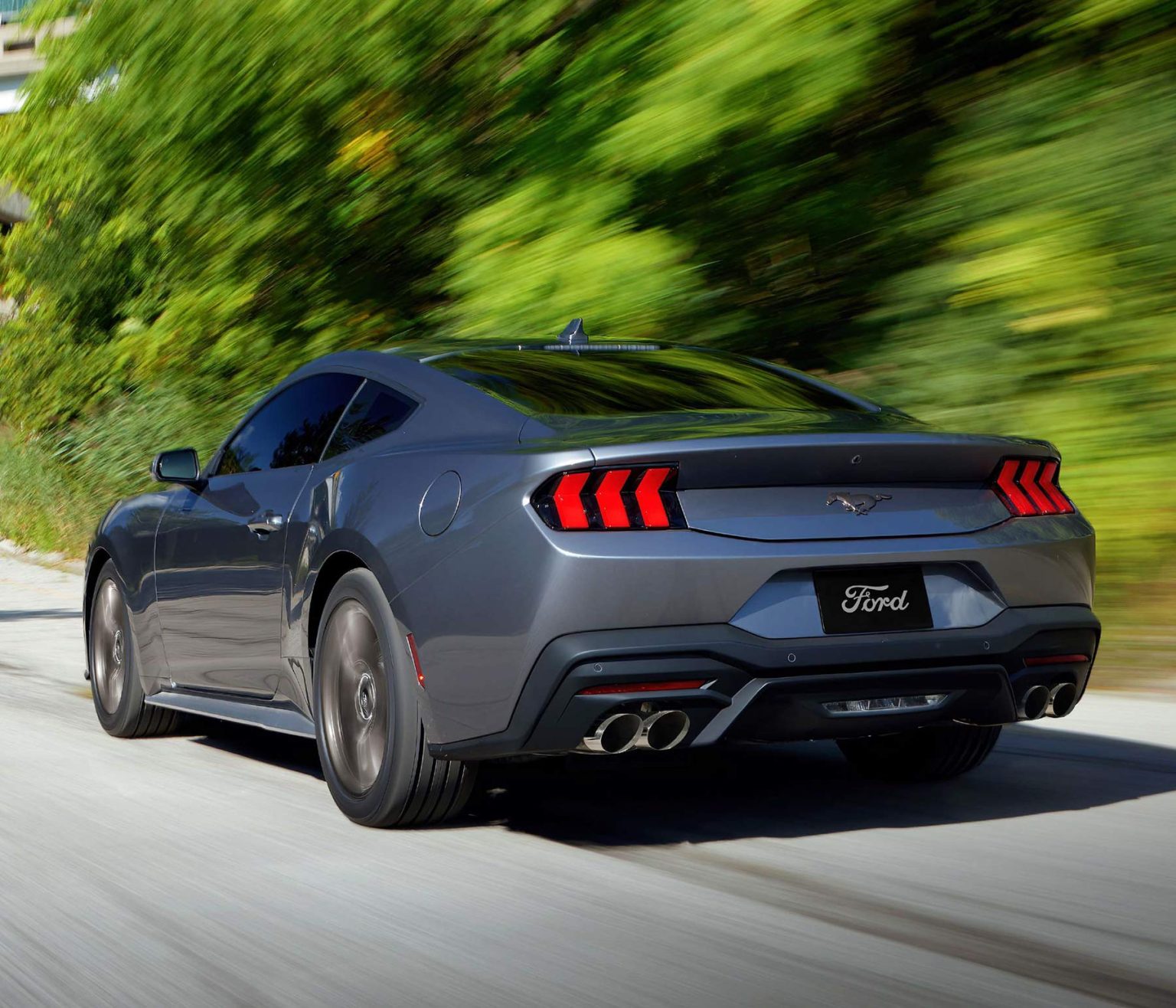 Ford Mustang 2024 ficha técnica, precios y versiones en México