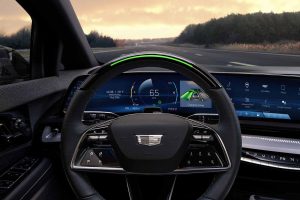 Cadillac OPTIQ 2025 diseño interior - volante, pantallas