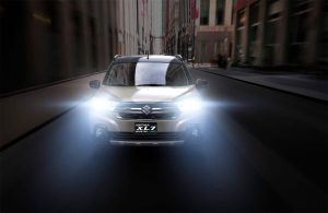 Suzuki Ertiga XL7 Boostergreen 2024 en México - diseño exterior - frente, faros LED de noche