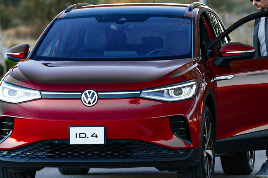 Volkswagen ID.4 2025 ya está rodando en México con Alan Estrada