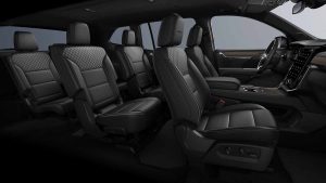 GMC Acadia 2024 parte interior, asientos tres filas