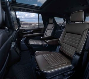 GMC Yukon 2025 interior, asientos traseros