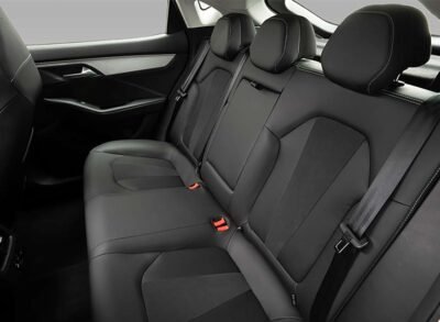 JAC J7 en México, diseño interior: asientos traseros