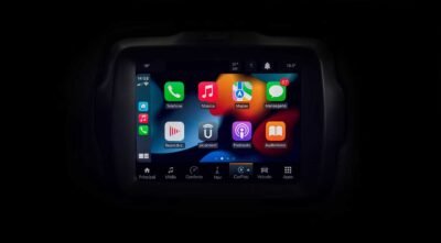 Jeep lanza el Renegade 2025 en México: interior, pantalla con Android Auto y Apple CarPlay inalámbricos