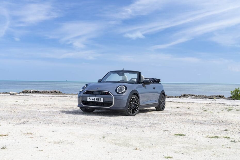 MINI Cooper Convertible 2025 llega a México